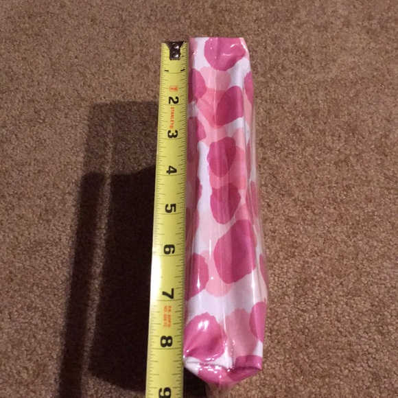 Clinique Make-up Bag - Picture 6 of 7